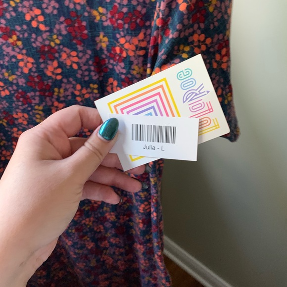 LuLaRoe Julia Size L - Picture 2 of 4